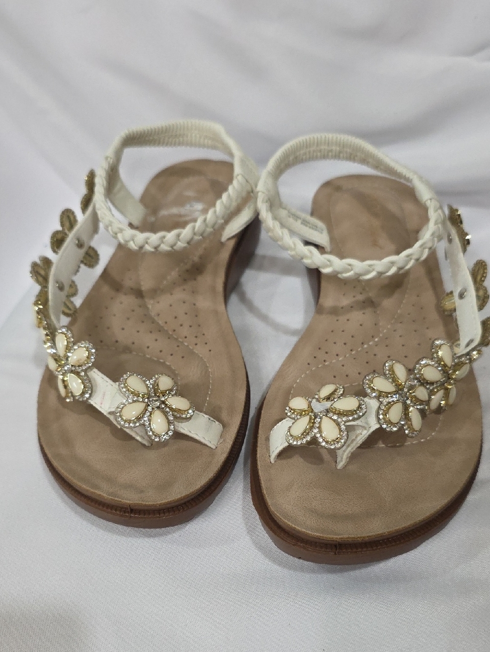Women's White Floral Jeweled T-strap Sandals